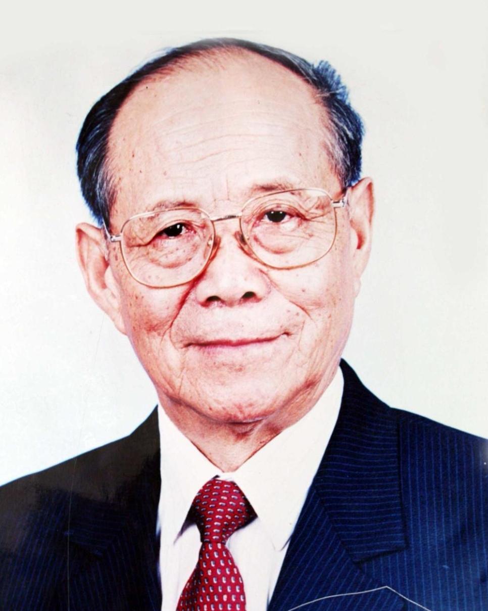 爆款标题：隐功半生！97岁三院院士郑哲敏，以爆炸之力，筑中国国防之盾🔥
 
他