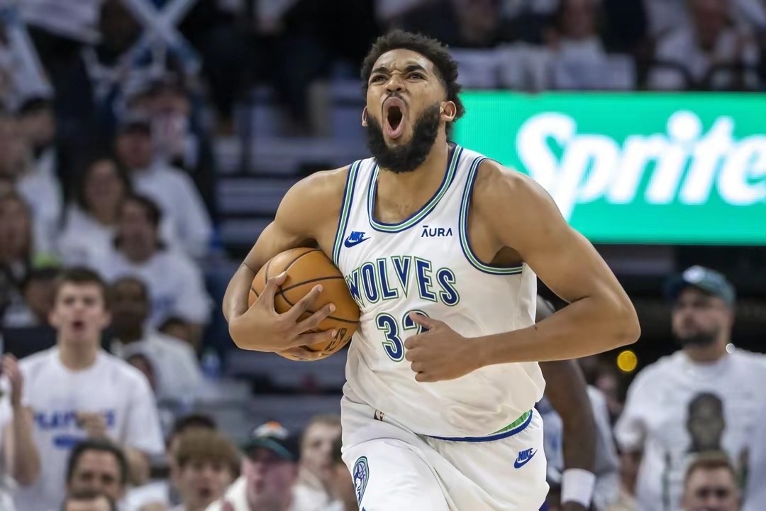 NBA季后赛西部半决赛G2，森林狼106-80战胜掘金。赛后森林狼球星爱德华兹接