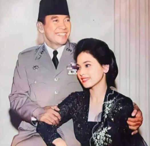 1959年，印尼总统秘密访日，日本人知道他好色，专门为他安排了一名19岁的绝色艺