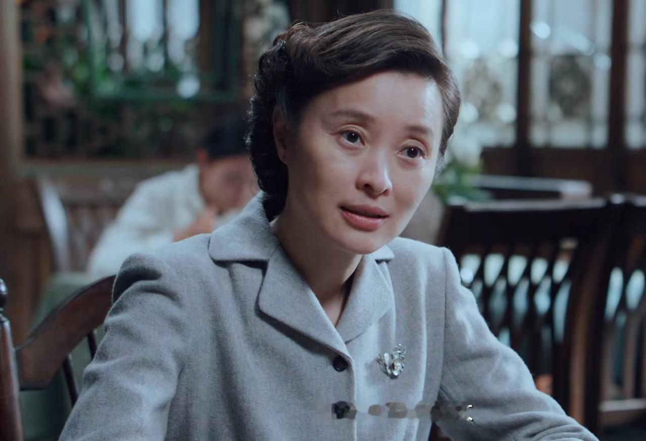 你可以欣赏吴越的低调内敛，欣赏她的秀外慧中，欣赏她的知性优雅。
但你若坚硬说她有