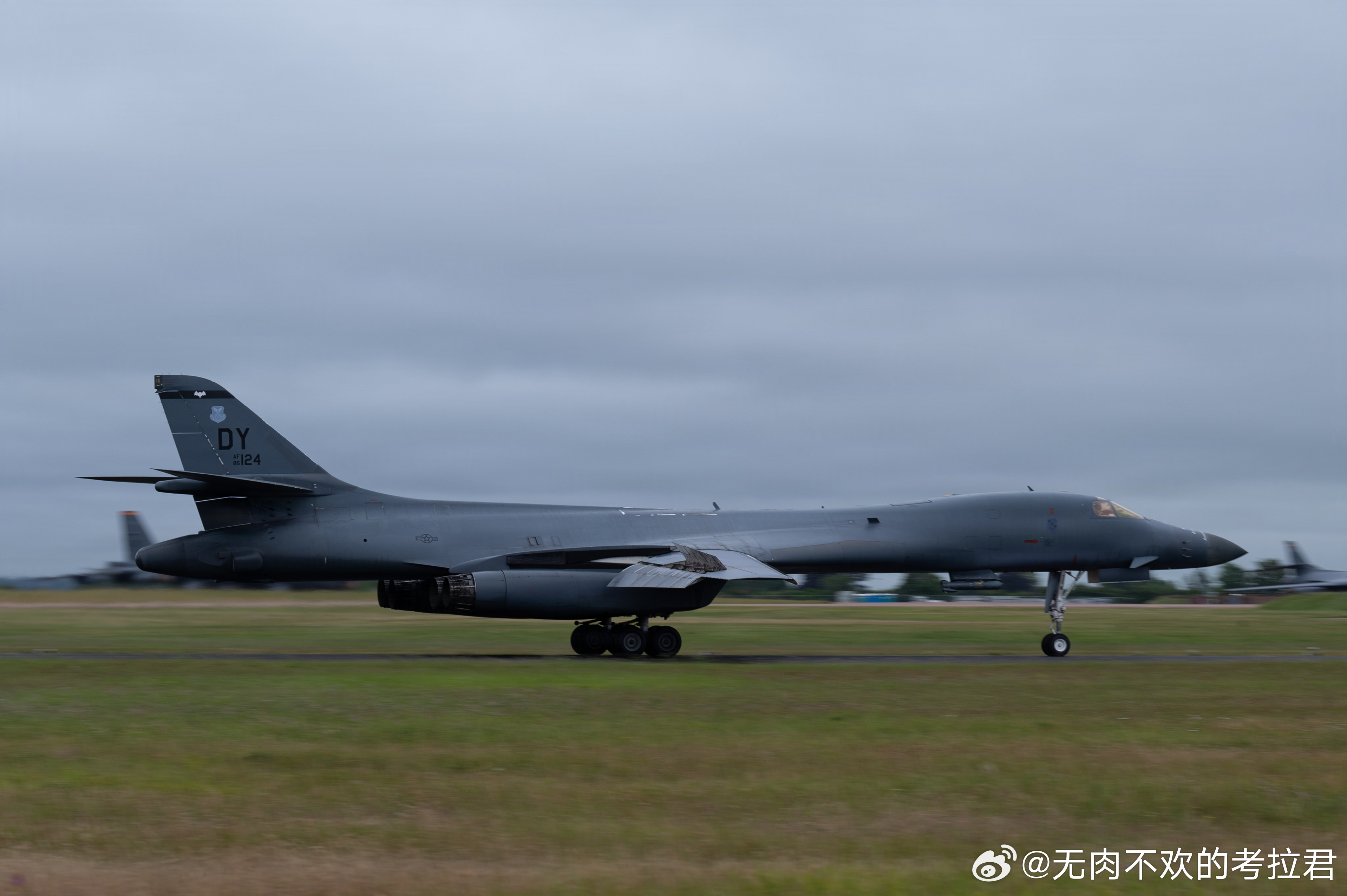 2026年6月11日，B-1B从欧洲司令部责任区出发支持中央司令部责任区行动。 
