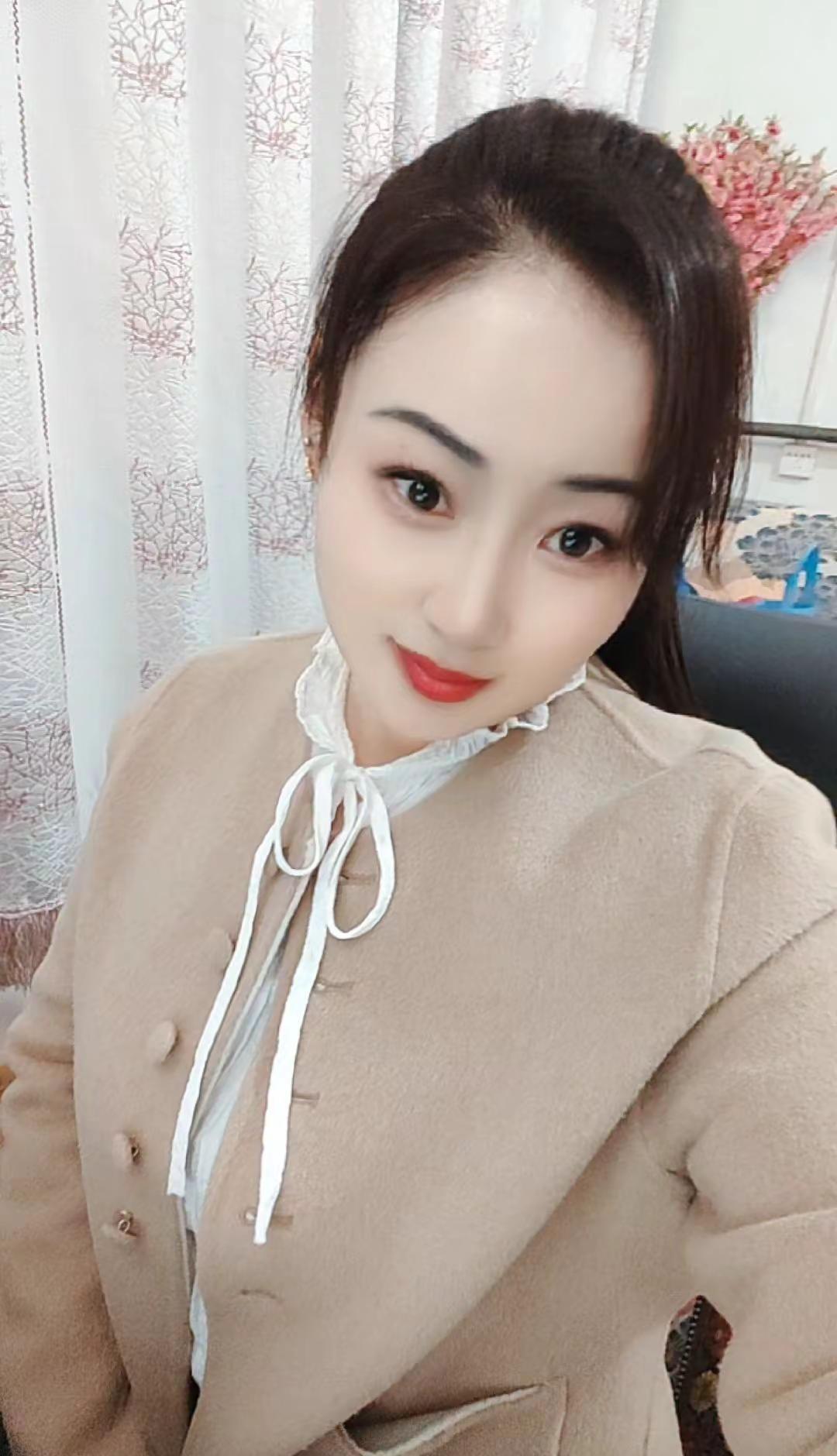 把生活调成自己喜欢的频道， 安静，自在，松弛，就很好……