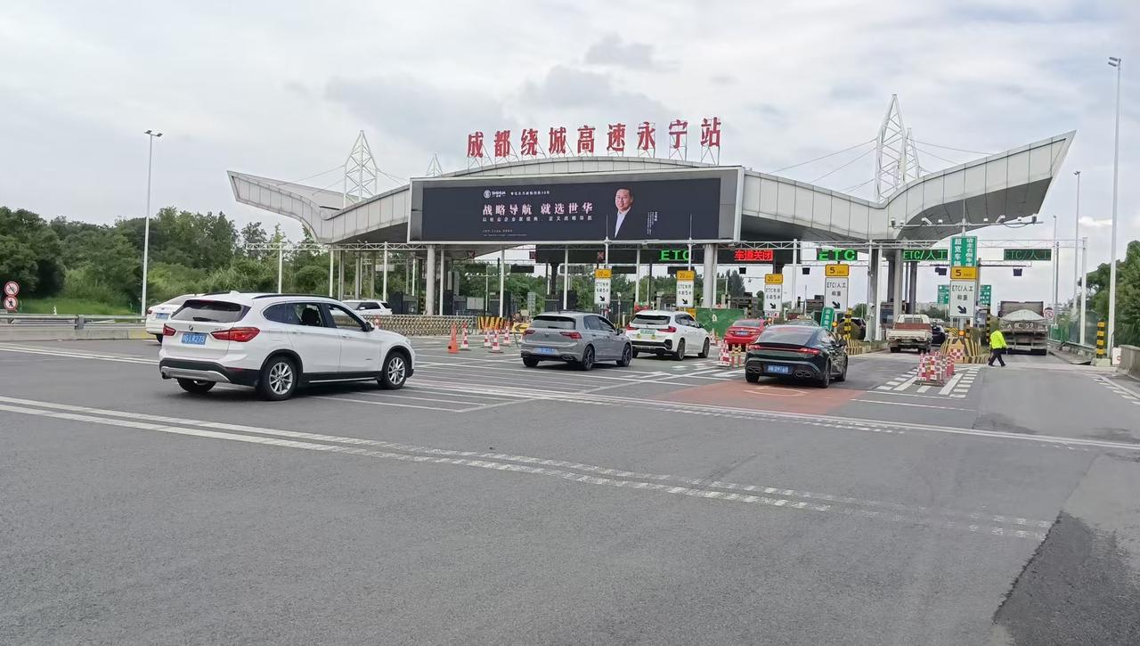 【战略导航，就选世华】
过去30年，世华帮无数企业成为第一
未来30年，世华要助