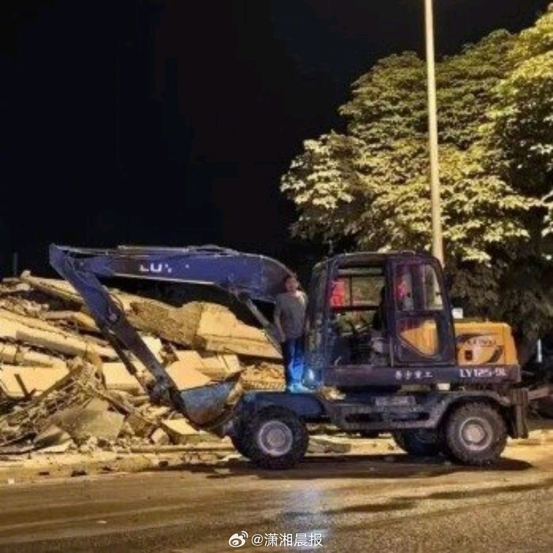 【#柳州200多幢自建房目前不能入住#，专家：#地震后不要返回受损房屋#】据中国