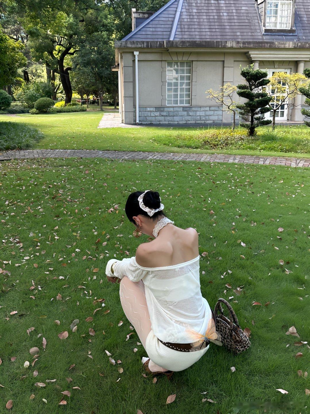 比今天的你更好看的只有明天的你 ​​​