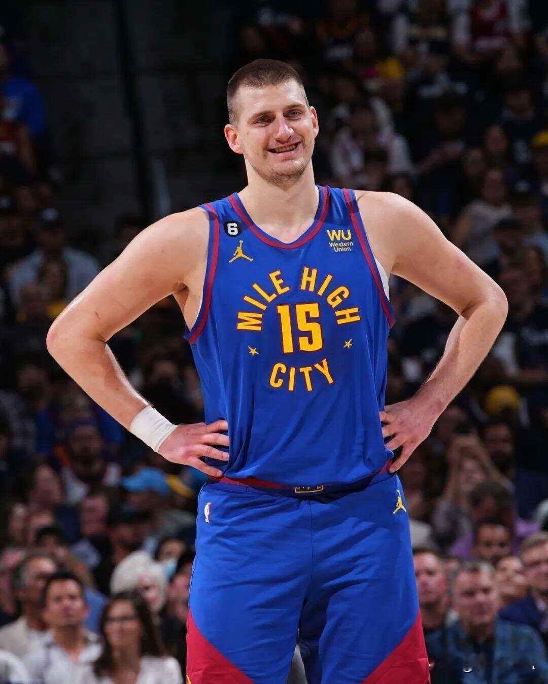 马龙：约基奇场均三双，是目前NBA唯一伟大的球员，可能赢得第四个MVP
 
北京