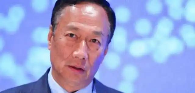 “只要大陆敢打，我就敢送”，他曾公开宣称，“若是两岸爆发冲突，我会誓死守护台湾”