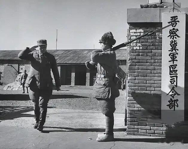 人民子弟兵来源于晋察冀军区。

1939年5月，在第一个敌后抗日根据地晋察冀活动