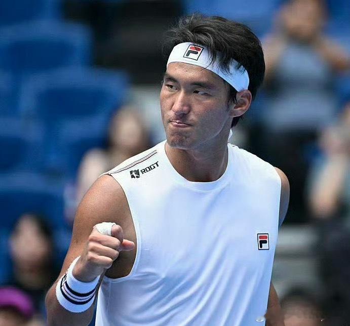 🇺🇸迈阿密大师赛资格赛首轮🇨🇳布云朝克特7-5/6-4🇦🇺斯库凯尔特