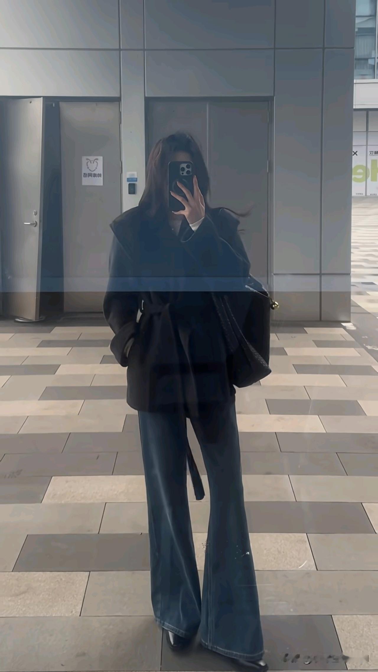 吃完饭，都处瞎逛一回[捂脸]