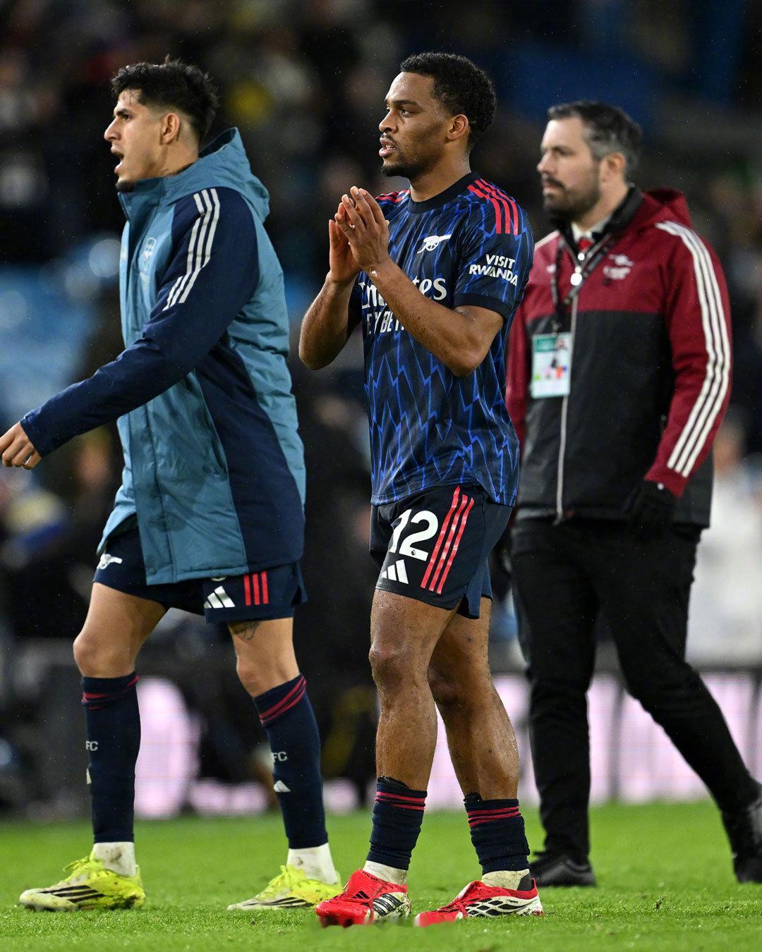 重回胜利轨道感谢枪迷们的支持阿森纳 阿森纳  cr：阿森纳足球俱乐部 