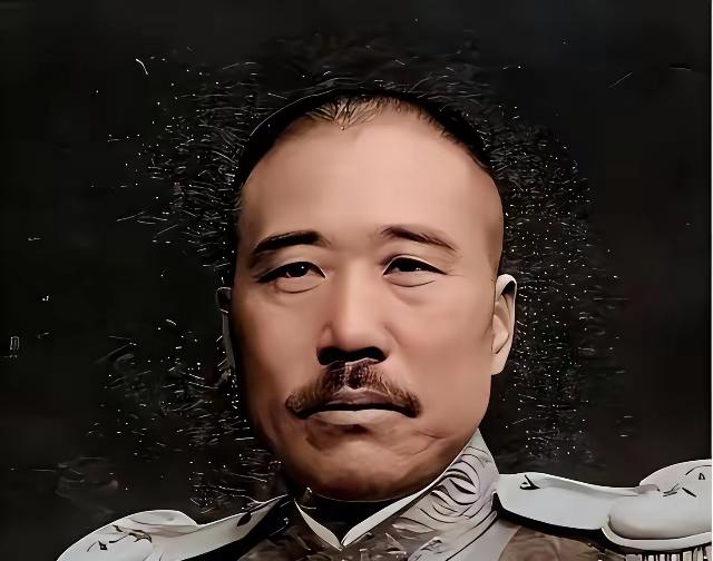 1932年，张宗昌和张作霖觥筹交错，张宗昌几个姨太太作陪，喝了5斤酒，张作霖借着