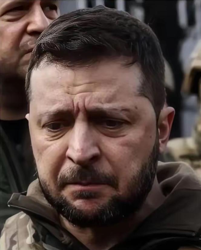 四年过去了，泽连斯基为了乌克兰四处奔波，但这个星期五，他终于公开表示，乌克兰从今