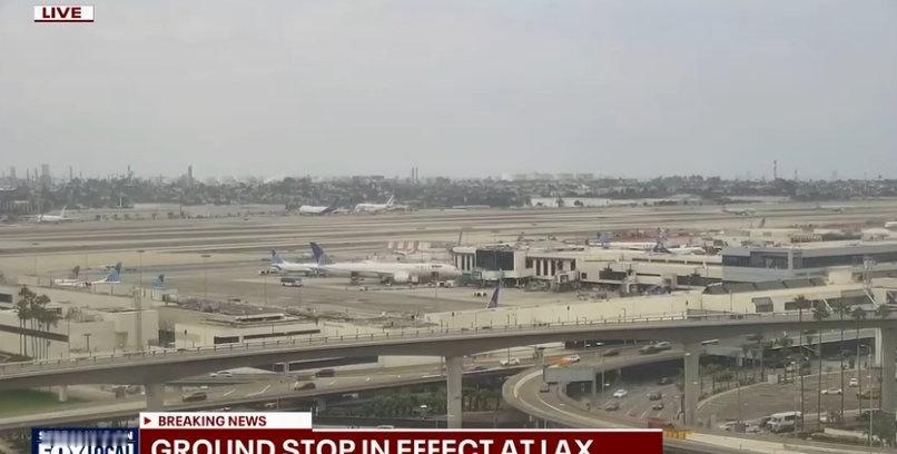 【LAX临时“地面停飞”！部分航班出发/抵达一度延误】南加州重要空管设施人员不足