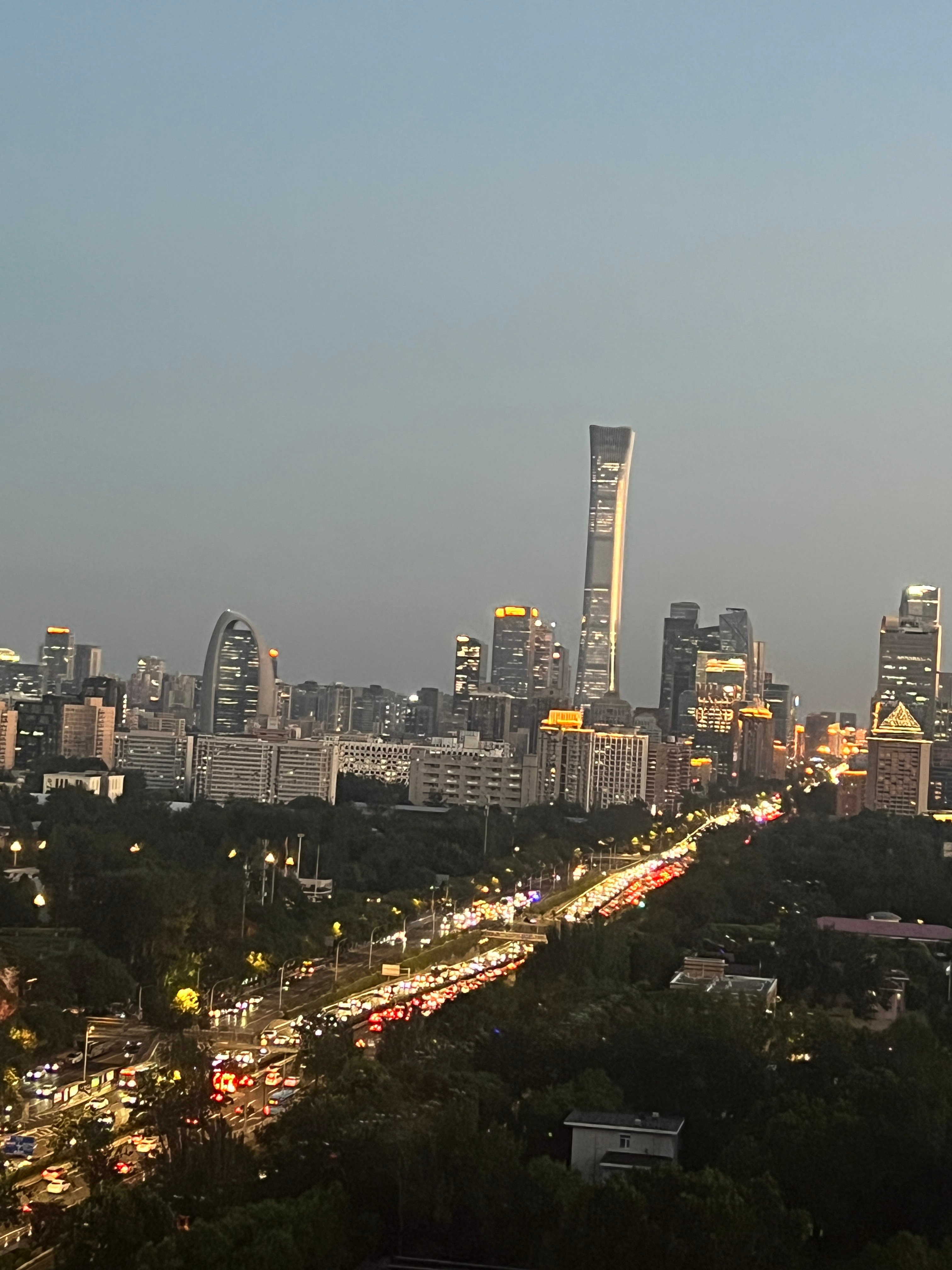 道先生几乎跑遍了全国各个地方。在大陆城市对比中，说实话，北京和上海是独一档，有很