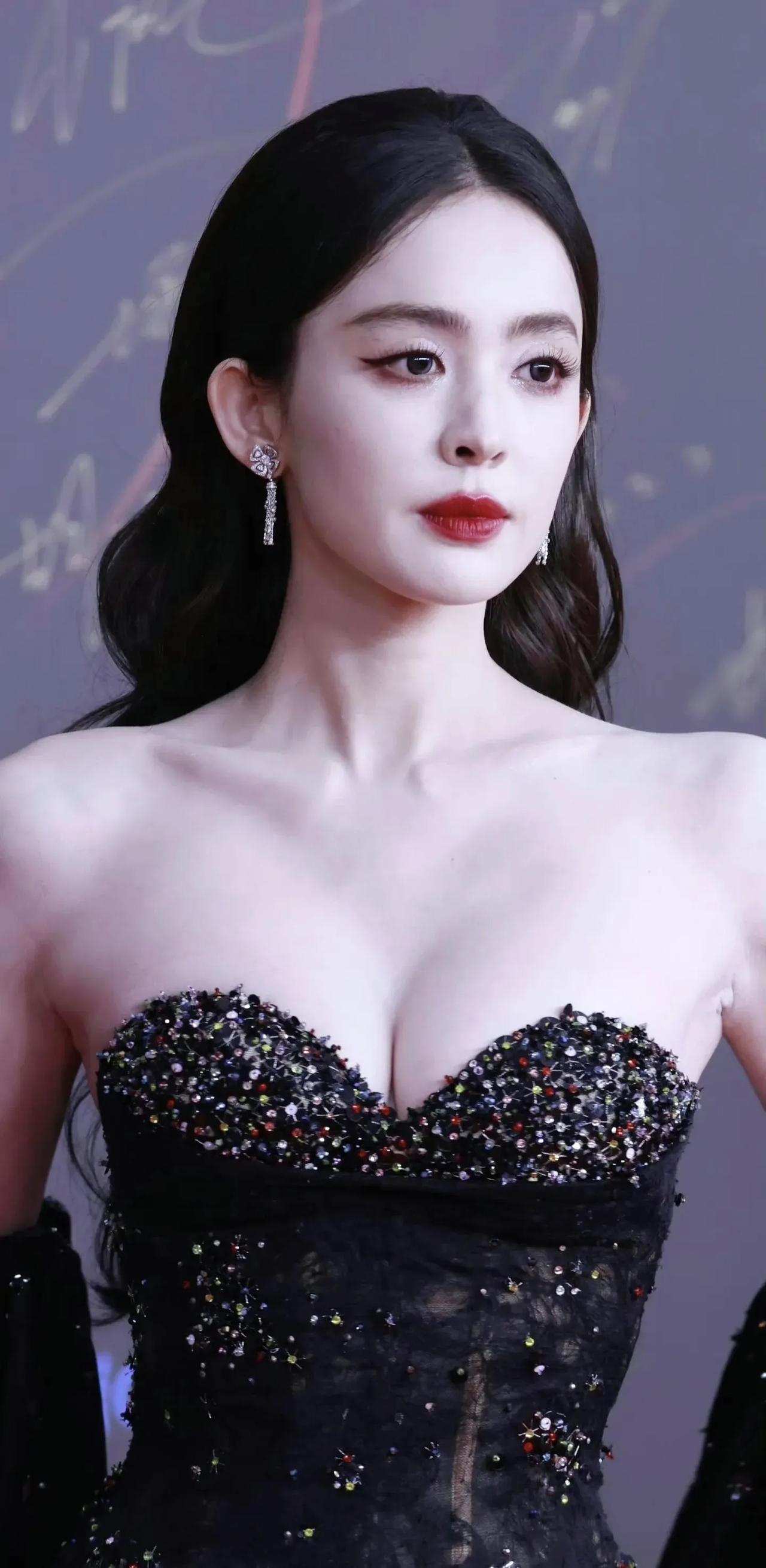 娜扎