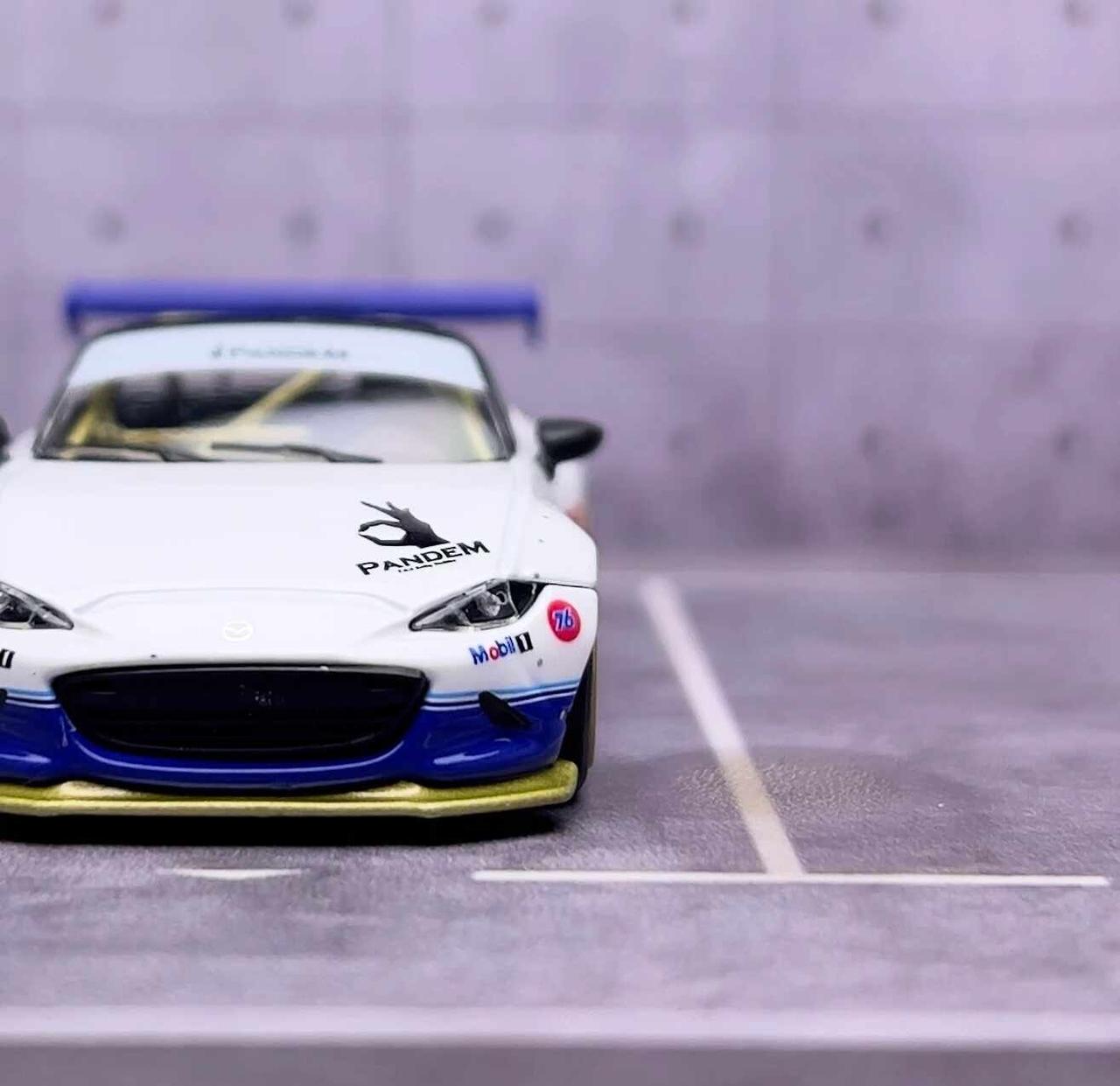 Mazda MX-5 Miata Pandem
小比例车模 INNO 64比例场