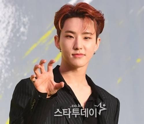 【每日经济】[SEVENTEEN HOSHI服兵役期间突遭：“前十字韧带完全撕裂
