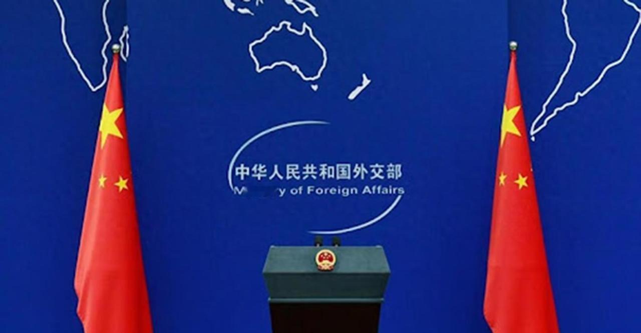 稀土风波，历史迷雾下的日本抉择
事情是这样的，2026年中国开始管稀土了，依据出