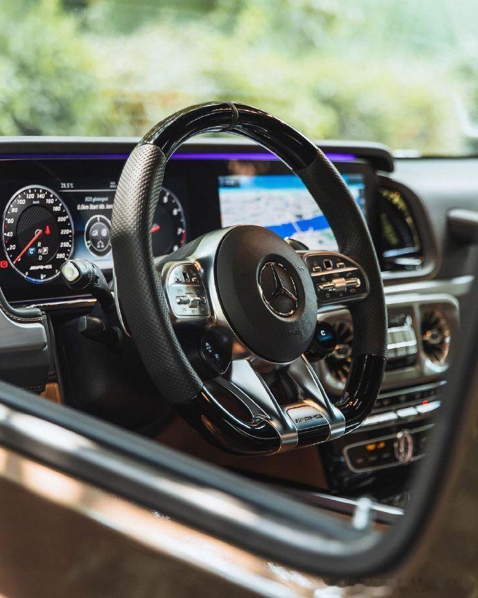 梅赛德斯-AMG G63，喜欢吗？ 