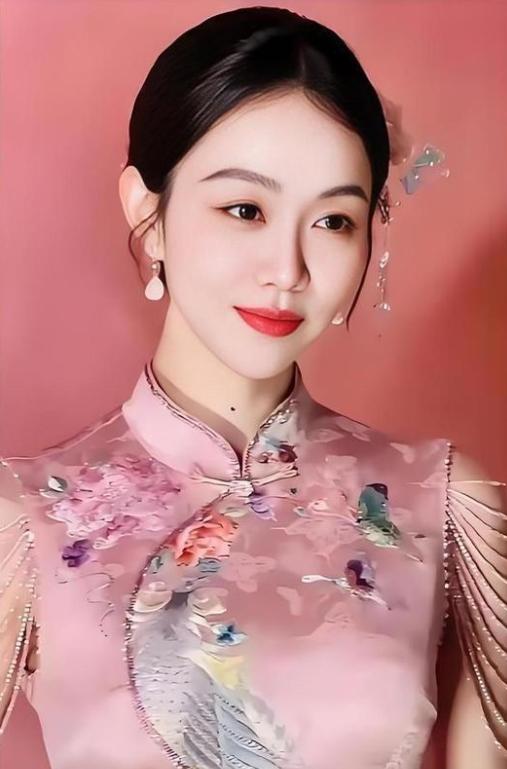 很多人都不知道！网上一直流传着姜妍早在2020年就悄悄结婚的消息。传闻称，丈夫是