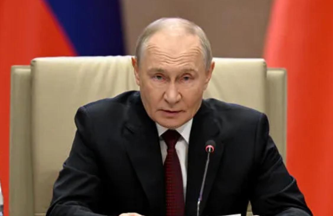 真正吓人的，从来不是“车臣会不会来”，而是这条消息为什么偏偏在这个节点放出来。