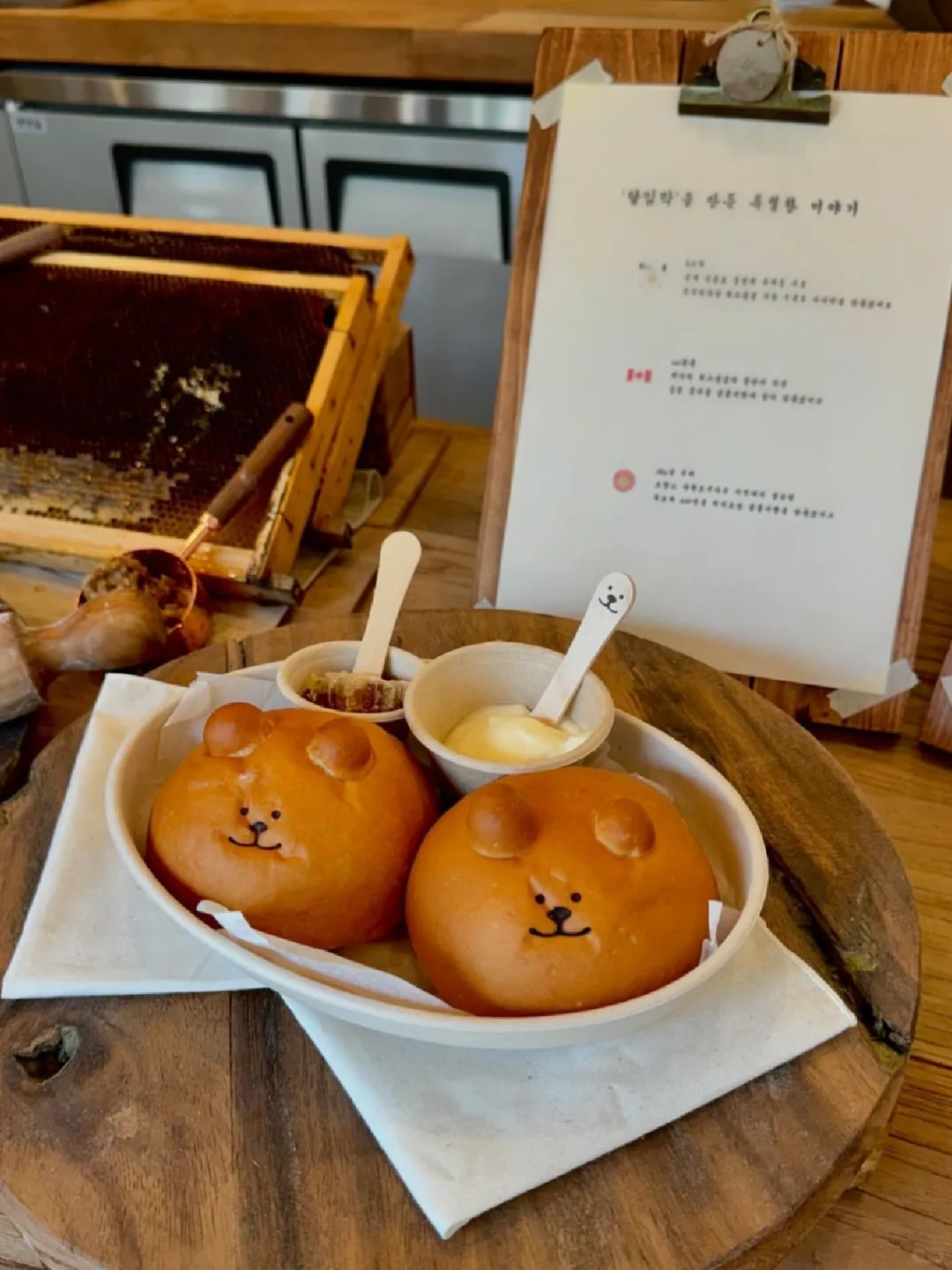 🇰🇷圣水洞新开的.....好可爱！！！🐻