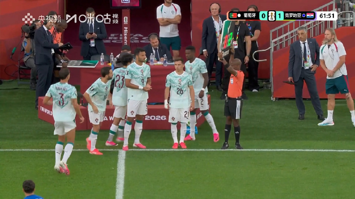 C罗点射收获世界杯淘汰赛个人首球葡萄牙扳平克罗地亚2026世界杯1/16决赛，葡