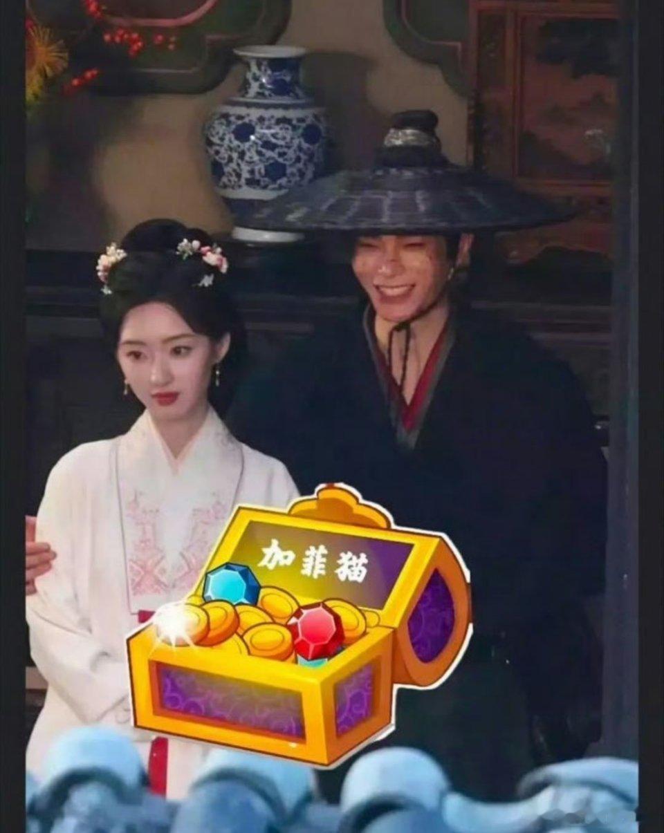 男主笑起来挺可爱的 ​​​