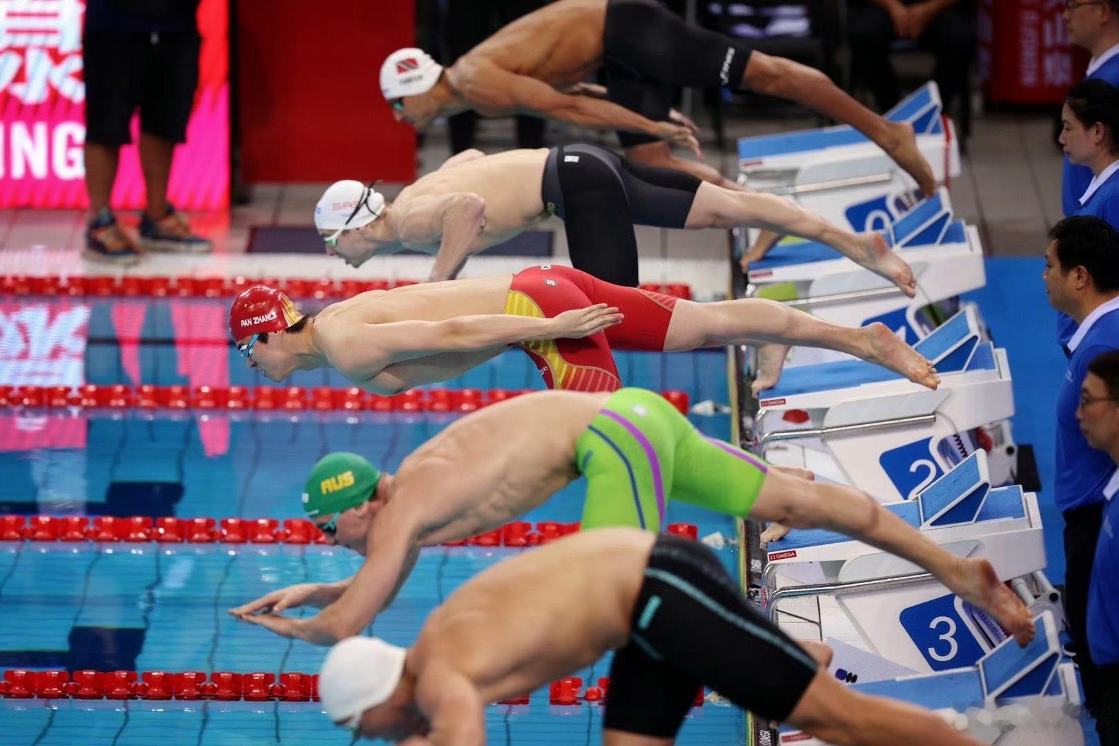 潘展乐开启新赛程，下一站韩国！#潘展乐说下一站韩国# #潘展乐真的内耗不了一点#