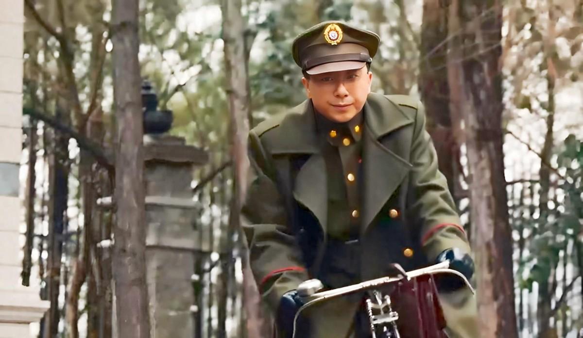 郭汝瑰因租房住旧沙发遭怀疑，沈醉文强都曾知晓，那年中将的月薪是多少呢？
1948