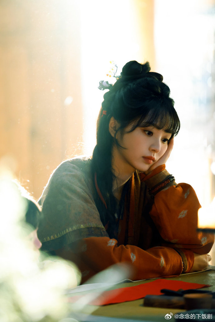 田曦薇逐玉演技大赏田曦薇在逐玉里的哭戏真的绝，眼睛红红的满是泪水，我见犹怜，看着