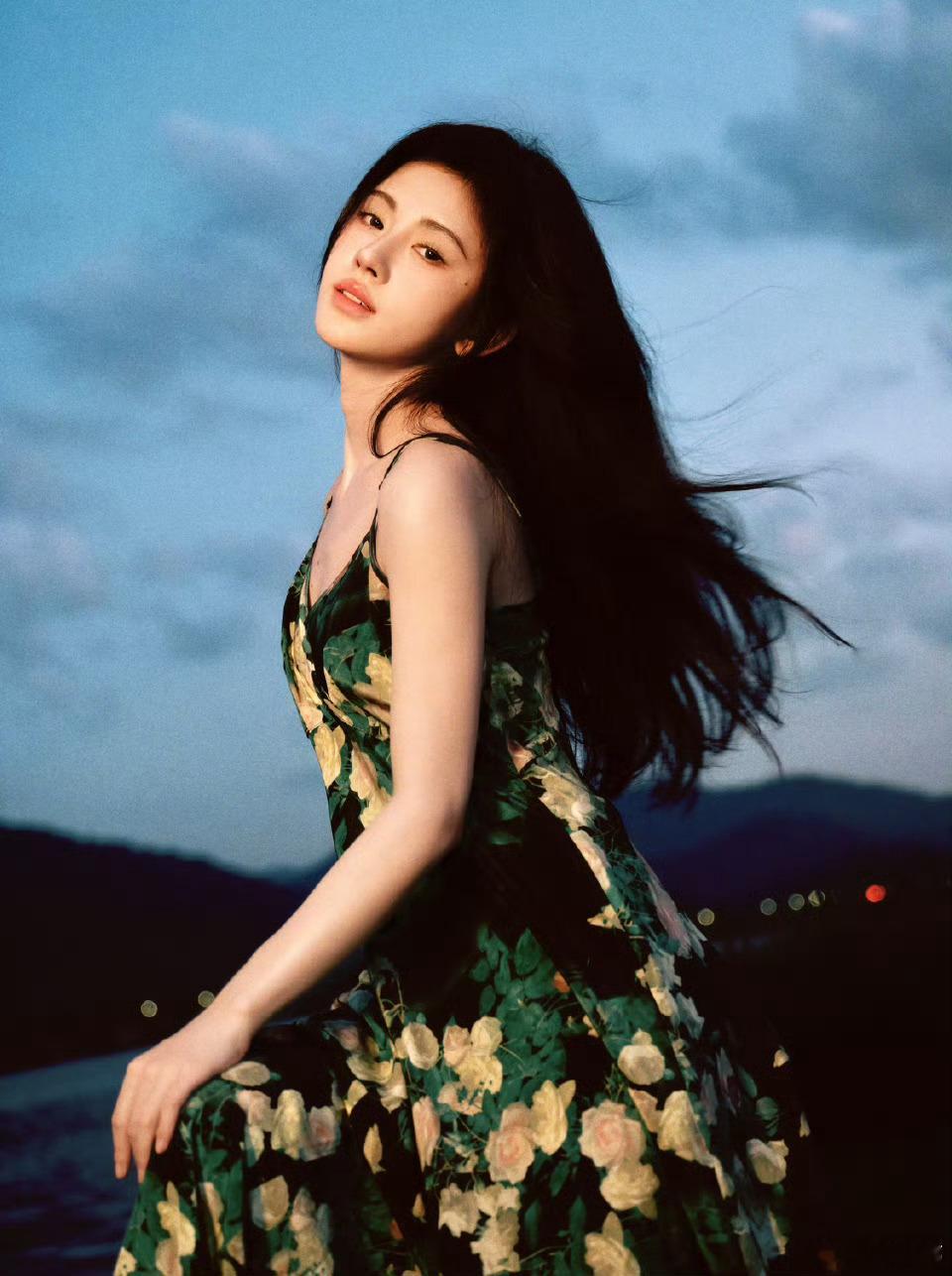 jjy鞠婧祎万花世界jjy鞠婧祎苏绿夏“在最无能的年纪 遇到了这辈子最想爱的人.