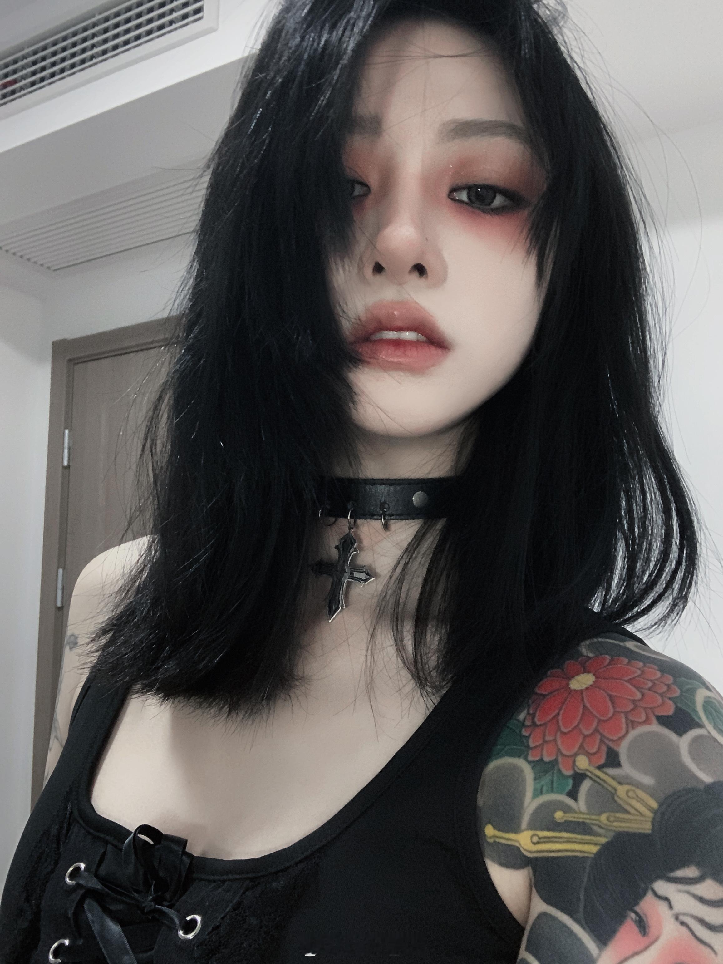 ₭ ​​​