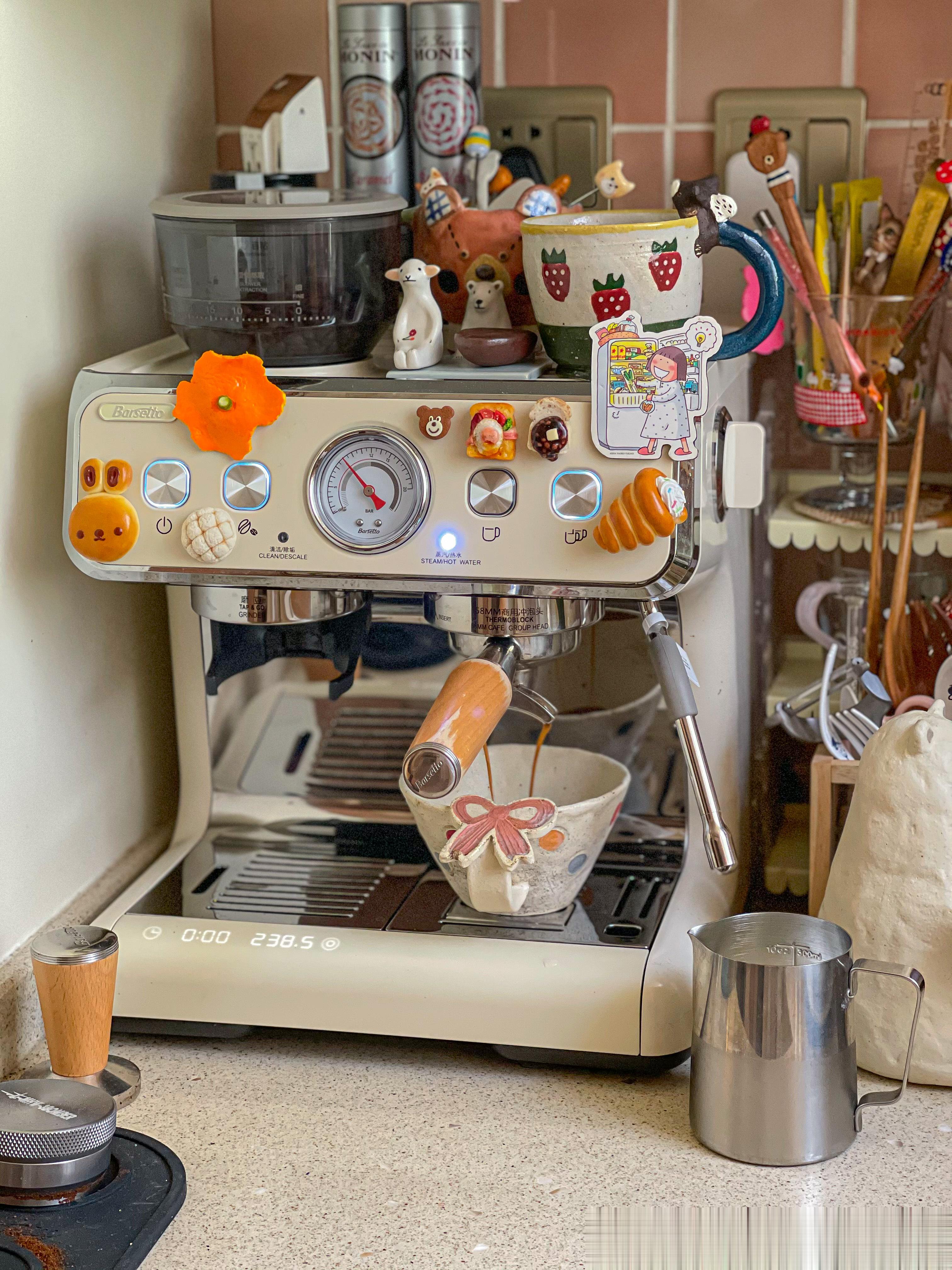 [doge]今天的咖啡拉花，还能看。 ​​​