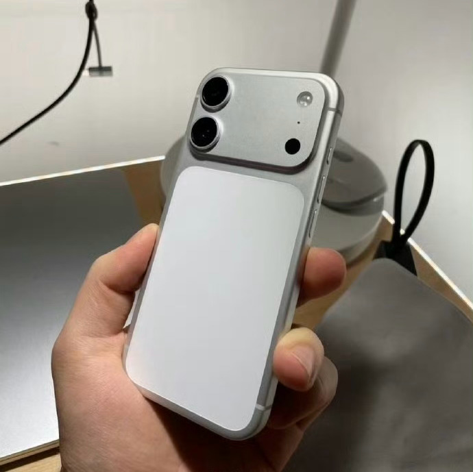 iPhone18标准版外观曝光要是真长这样，得卖爆了但我觉得不一定是真的你们觉得