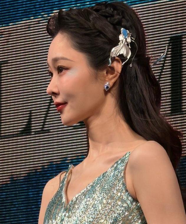 宋轶于2026年2月4日在上海出席了活动。
当日，她现身上海天文馆，参加一场以“