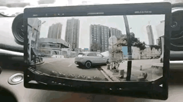 问界M5女车主误踩油门当刹车这事，明显就是司机操作不当的问题，现场视频，后台数据