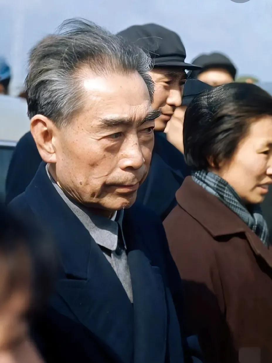 刘伯承元帅：任何困难在他面前，都难不倒他（周总理）。