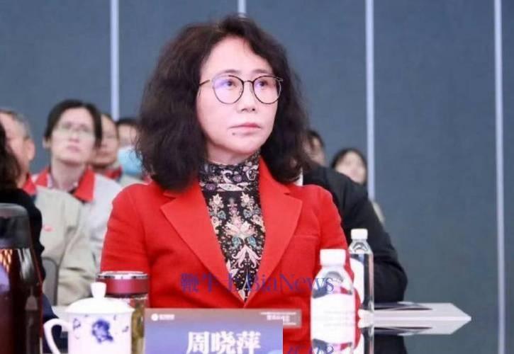 星宇股份董事长周晓萍终于出面回应“毁约107名应届生”的事了。前半段态度那叫一个
