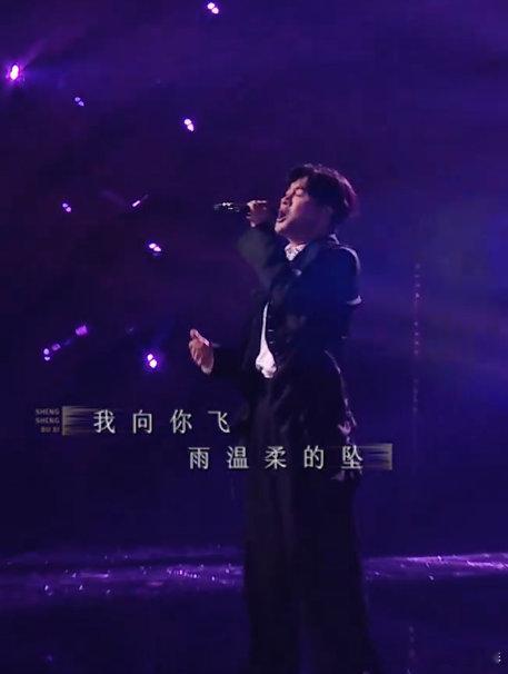 谁能拒绝苏有朋的《雨蝶》？直拍无滤镜，歌声还是那么治愈