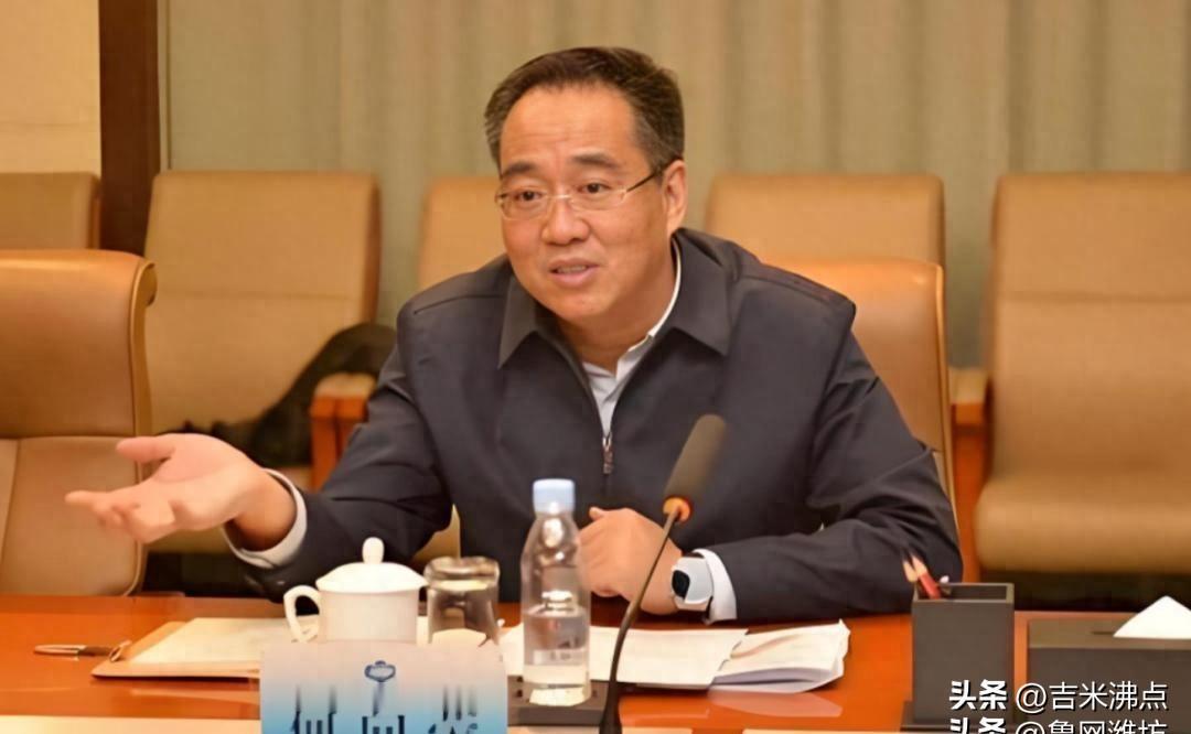 节后第一天，四名厅官同日被盯上，谁还没睡醒？
春节假期刚过，2月24号上班第一天