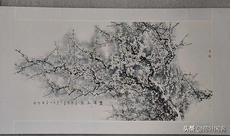 上联:雪压梅花白;
下联:霜匀枫叶红。

友友请邀对下联 友友来出下联 友友对出