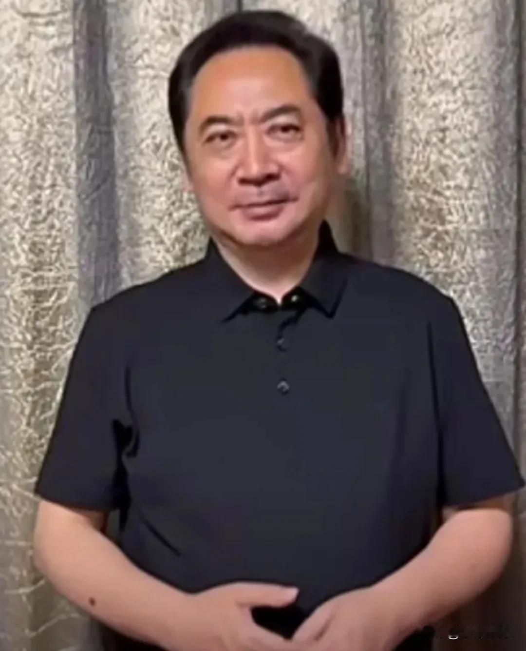 62岁演员刘劲，忍了2天终于发声！

8月14日，演员刘劲突然发文，悲痛悼念已故