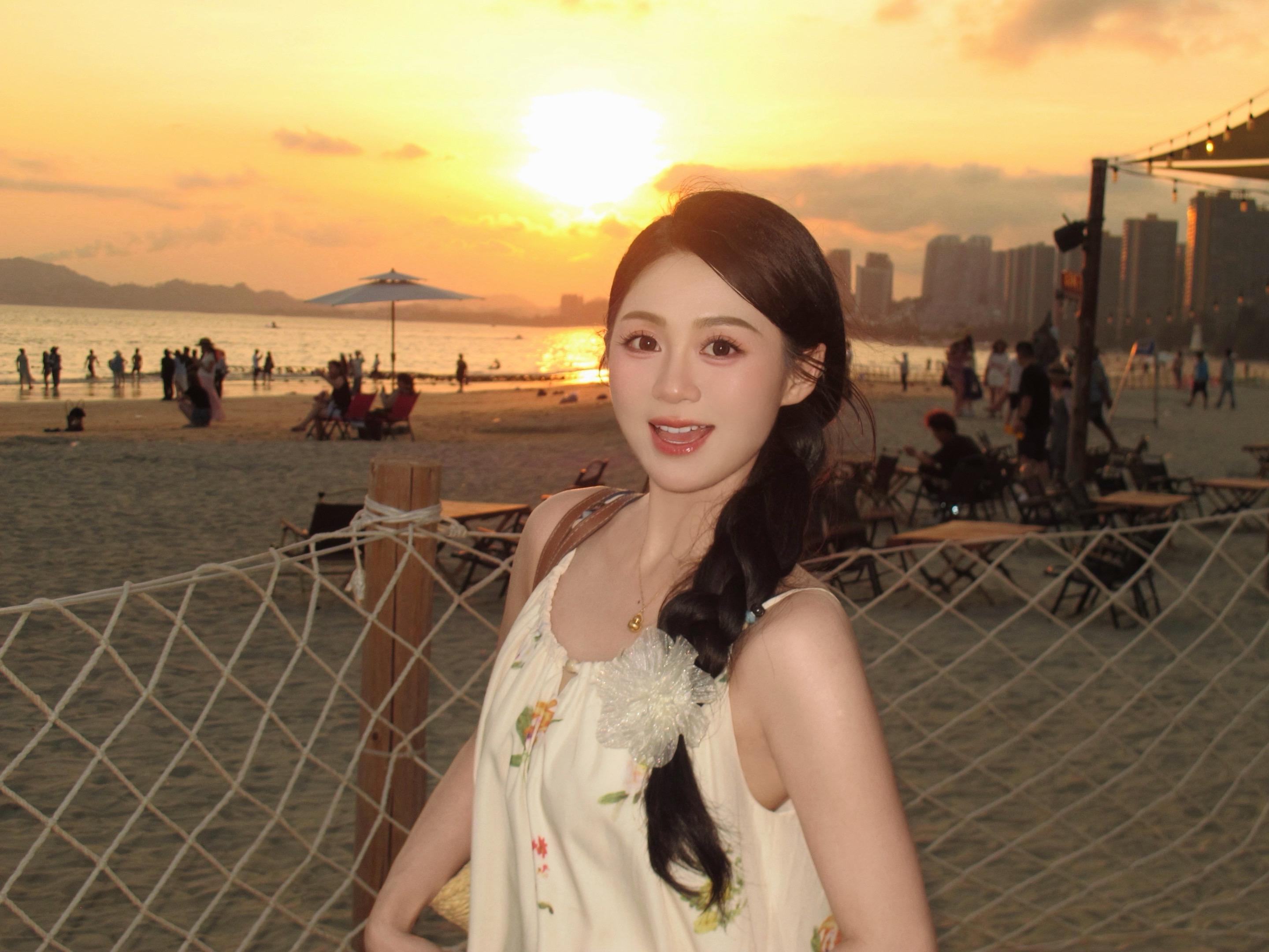 阳光明媚 我也明媚🏖️🌊