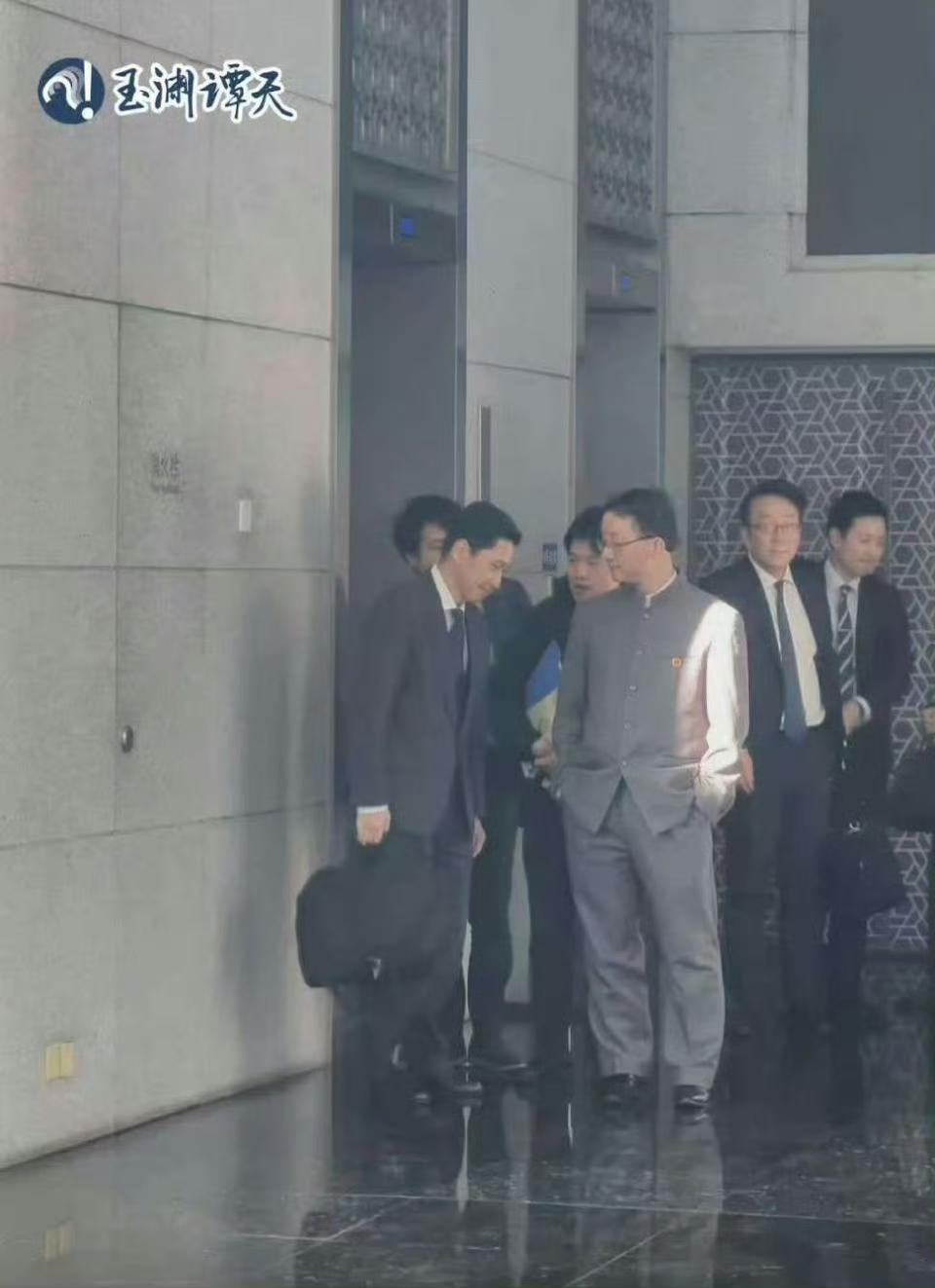 那年我双手插兜