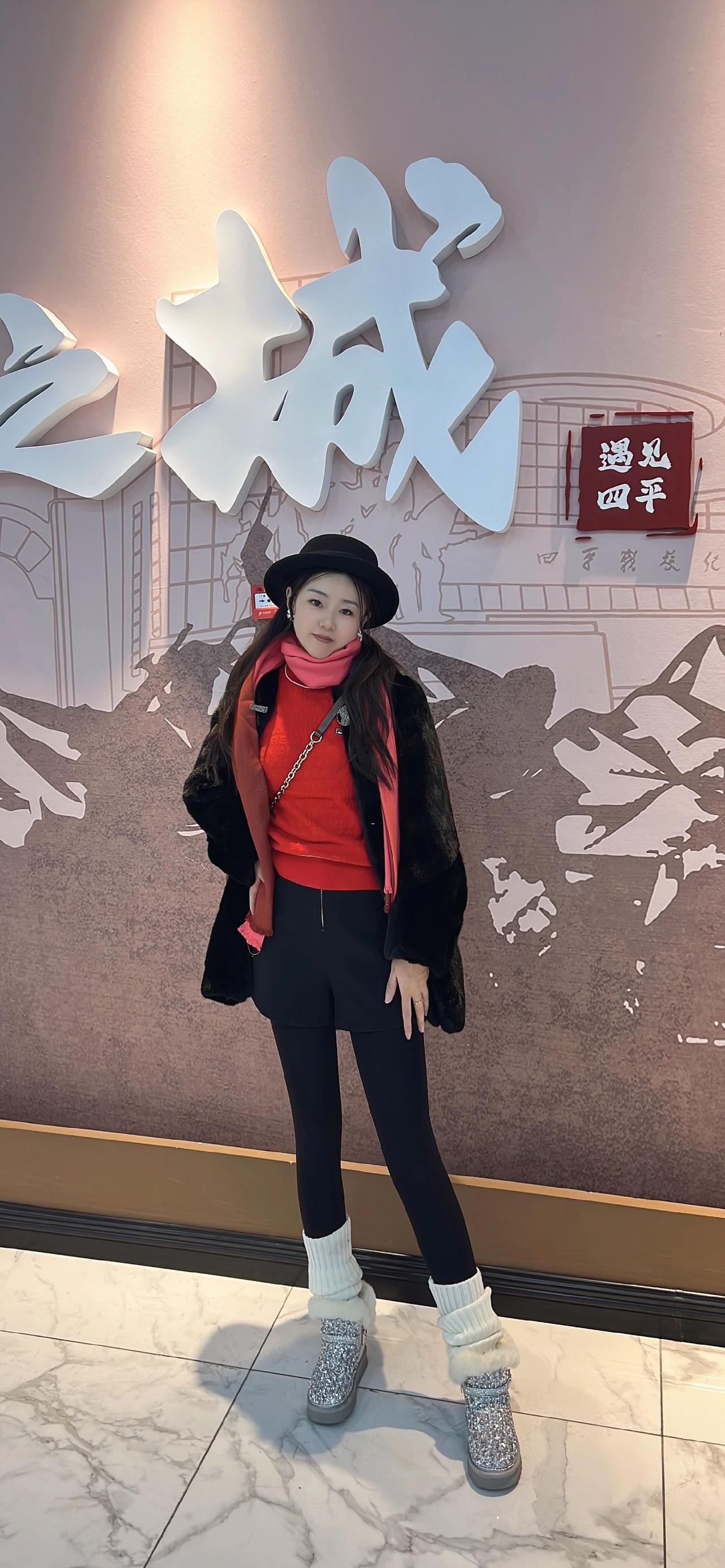 生活就是生动的活着，用最美的心情，穿最美的衣衫，呈现最自信的自己，爱不将就，穿不