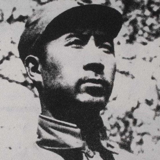 我军史上死法最令人惋惜的一代名将：误杀他的人，后来竟成为我军开国上将之一
192