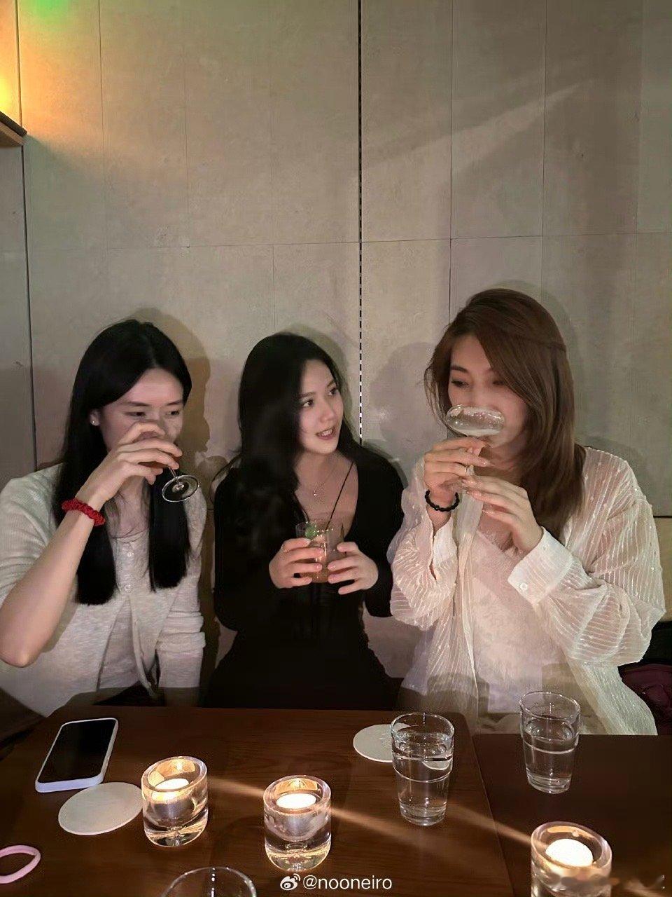 你们说她这么美，我能不能拉她来说车 