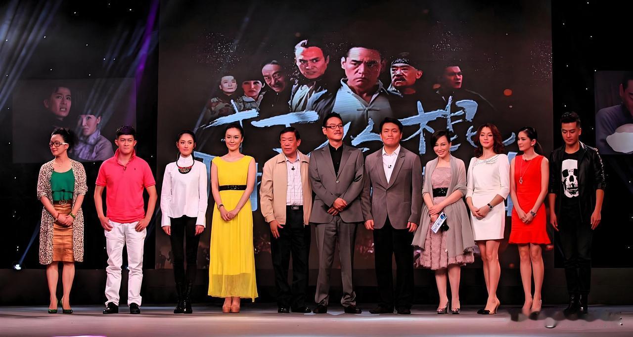 有没有觉得，咱们小时候追的那些“神剧”，主演好像突然“消失”了？

就拿杨志刚来